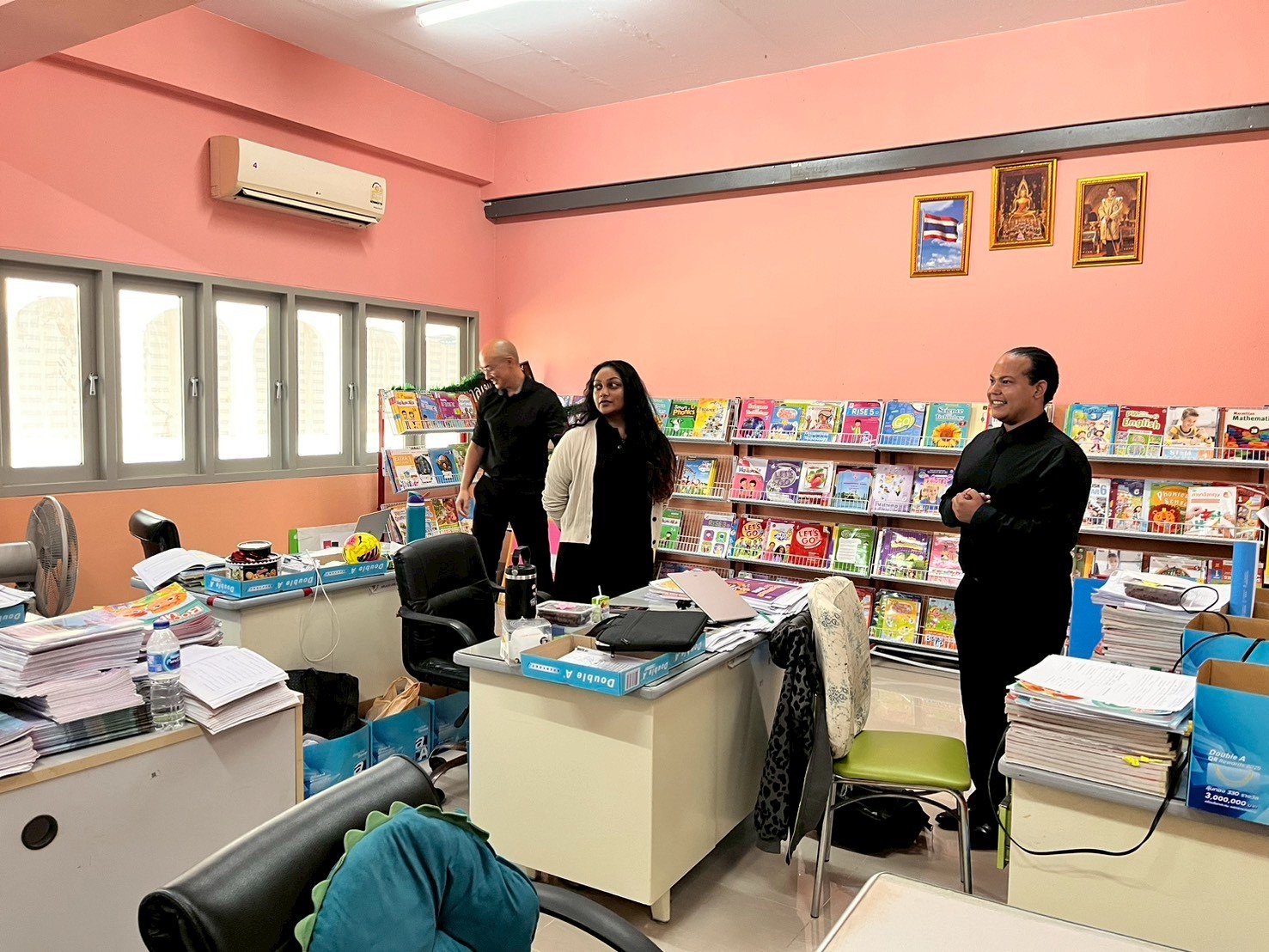 KET teachers taking a look at their new teacher room..jpg