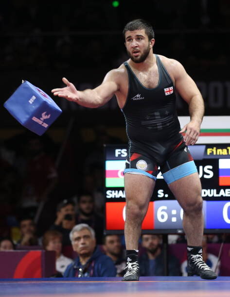 Irakli Mtsituri: Georgian Hercules &amp; the Modified Arm-Spin