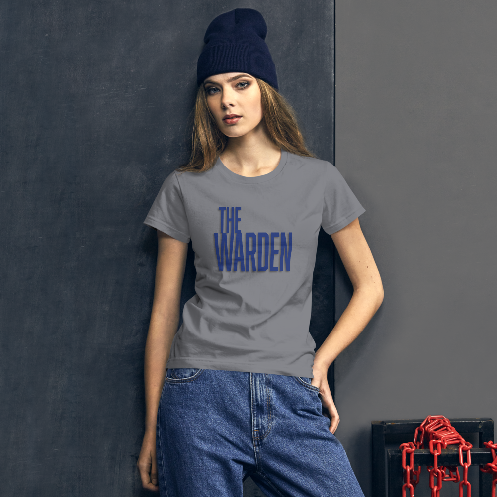 TheWardenFont_mockup_Front_Womens-Lifestyle_Storm-Grey.png