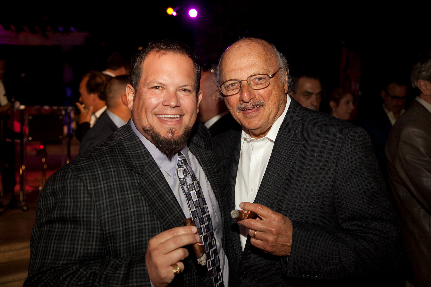 Dennis Franz with Matt Lanford, proprietor of Santa Barbara Cigars (photo by Derrick Won)