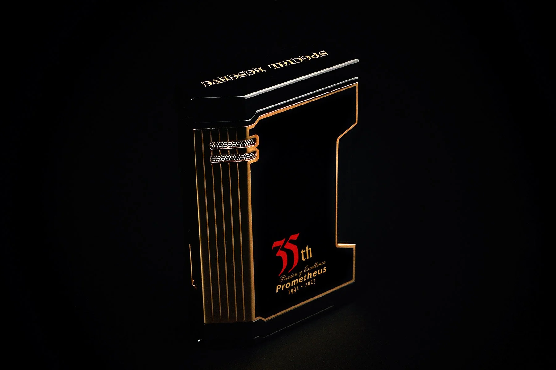 prometheus-35th-anniversary-red-magma-t-11f.jpg