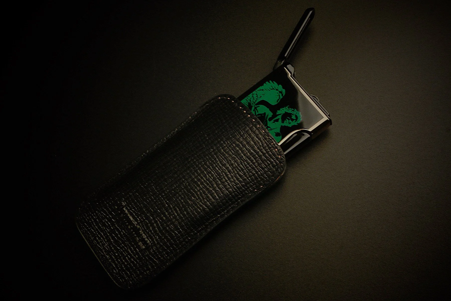 prometheus-35th-anniversary-green-retro-case-1f.jpg