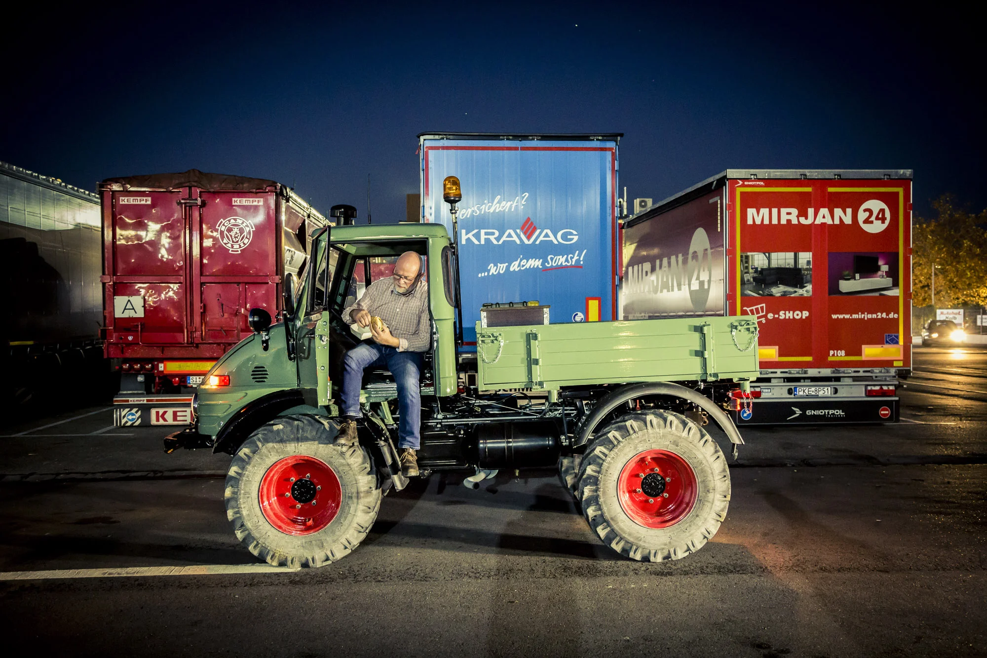 unimog__W7A4672_grading_highres_2000px_website.JPG
