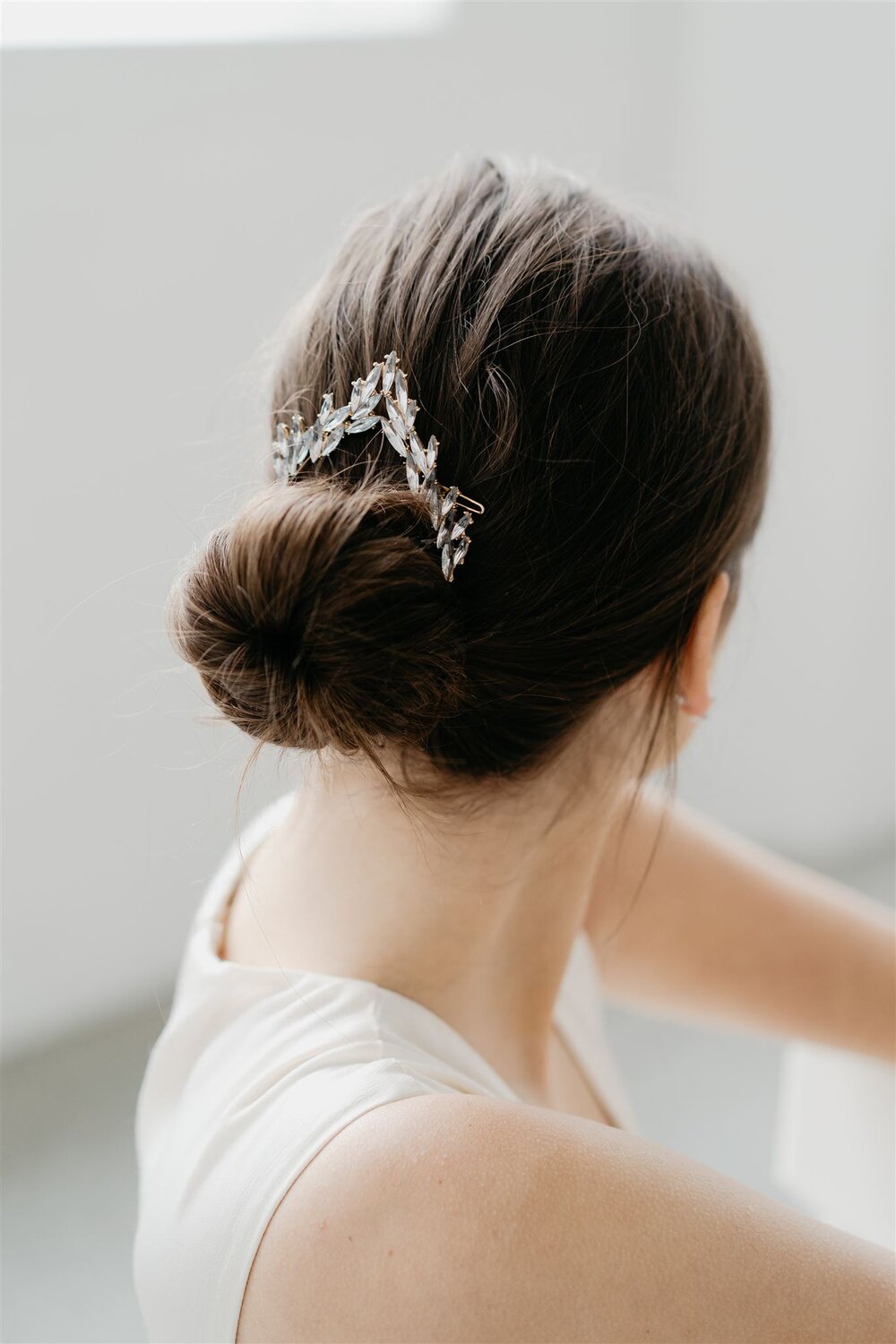 Rey Pearl Rhinestone Bridal Hair Clip — Jade Ơi Studio | Modern Bridal  Accessories