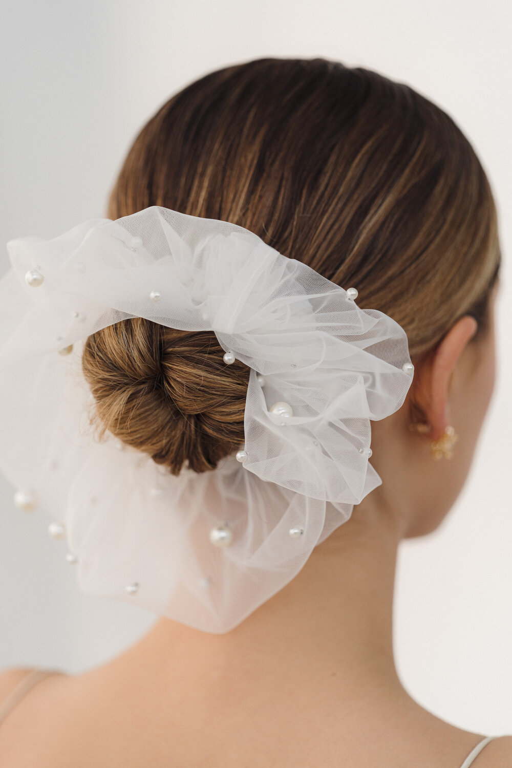 Veil Pearl Bridal Scrunchie Wedding Hair Accessories — Jade Ơi Studio |  Modern Bridal Accessories