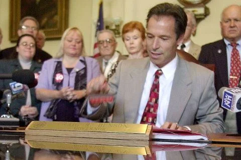 How Much Can New Hampshire's Governor Actually Do? Not Much.