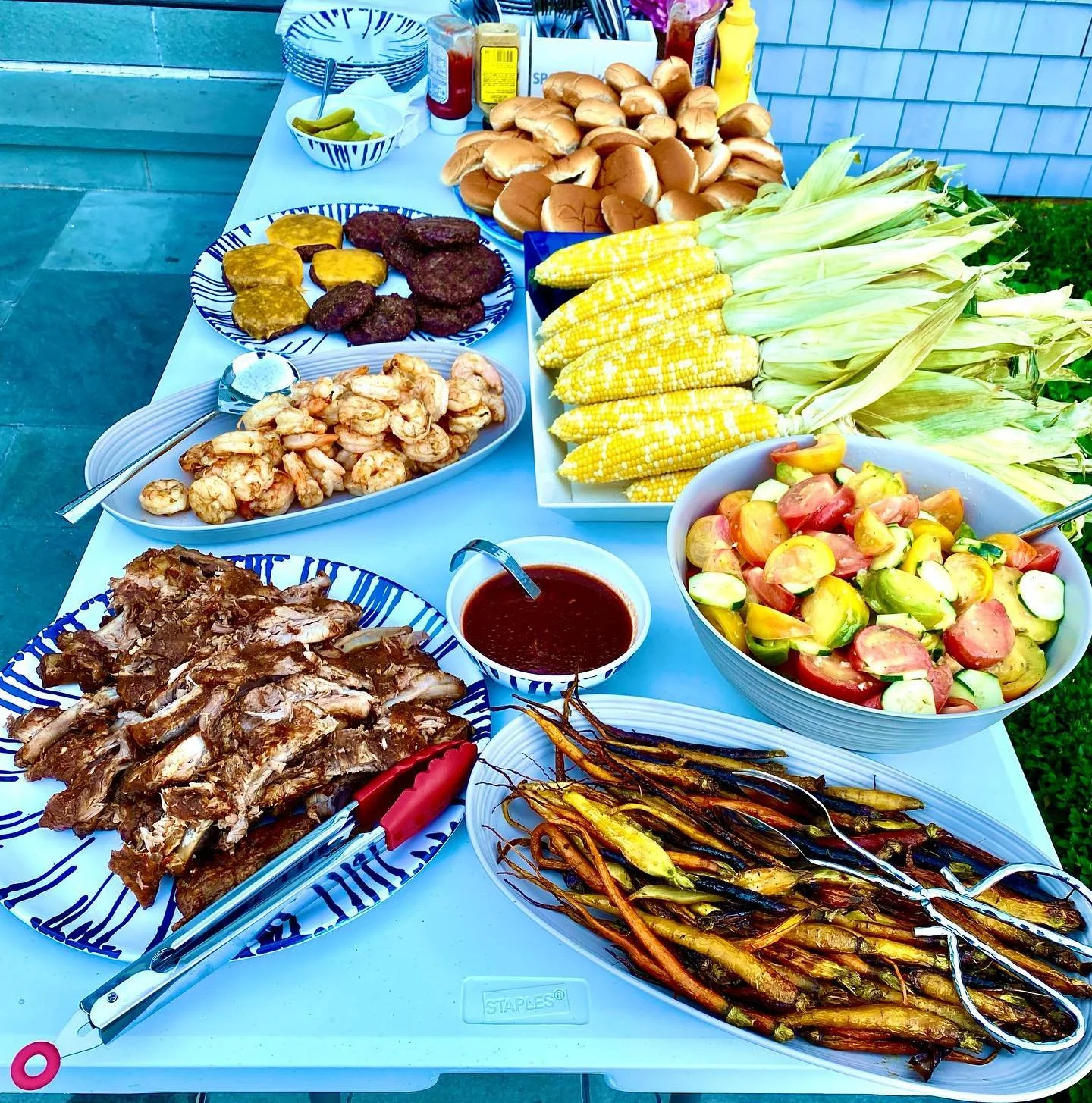 #privatedinners #familybbq #easthamptonprivatechef #hamptonscaterer #foodporn #privatechef #privatecheflife #hamptonspartypeople @balsamfarms @stuartsseafood @1stopmkt
