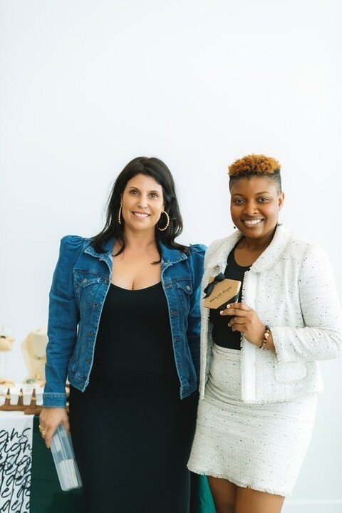 What could you do with a $1000 business grant for your business?⁣
Did you know all Flourish Media Conference speakers, panelists, and donors all contributed to the $1,000 business grant?

Head over to http://www.flourishmediaconference.com/fmc-schola