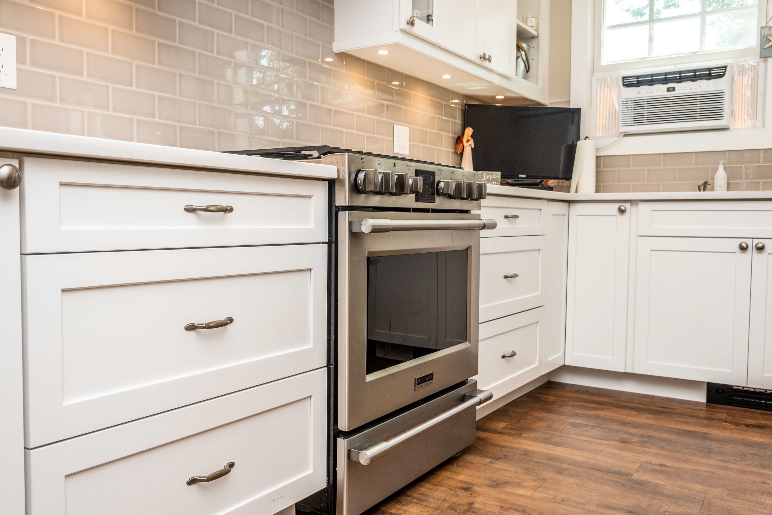 Kitchen_5_h.jpg