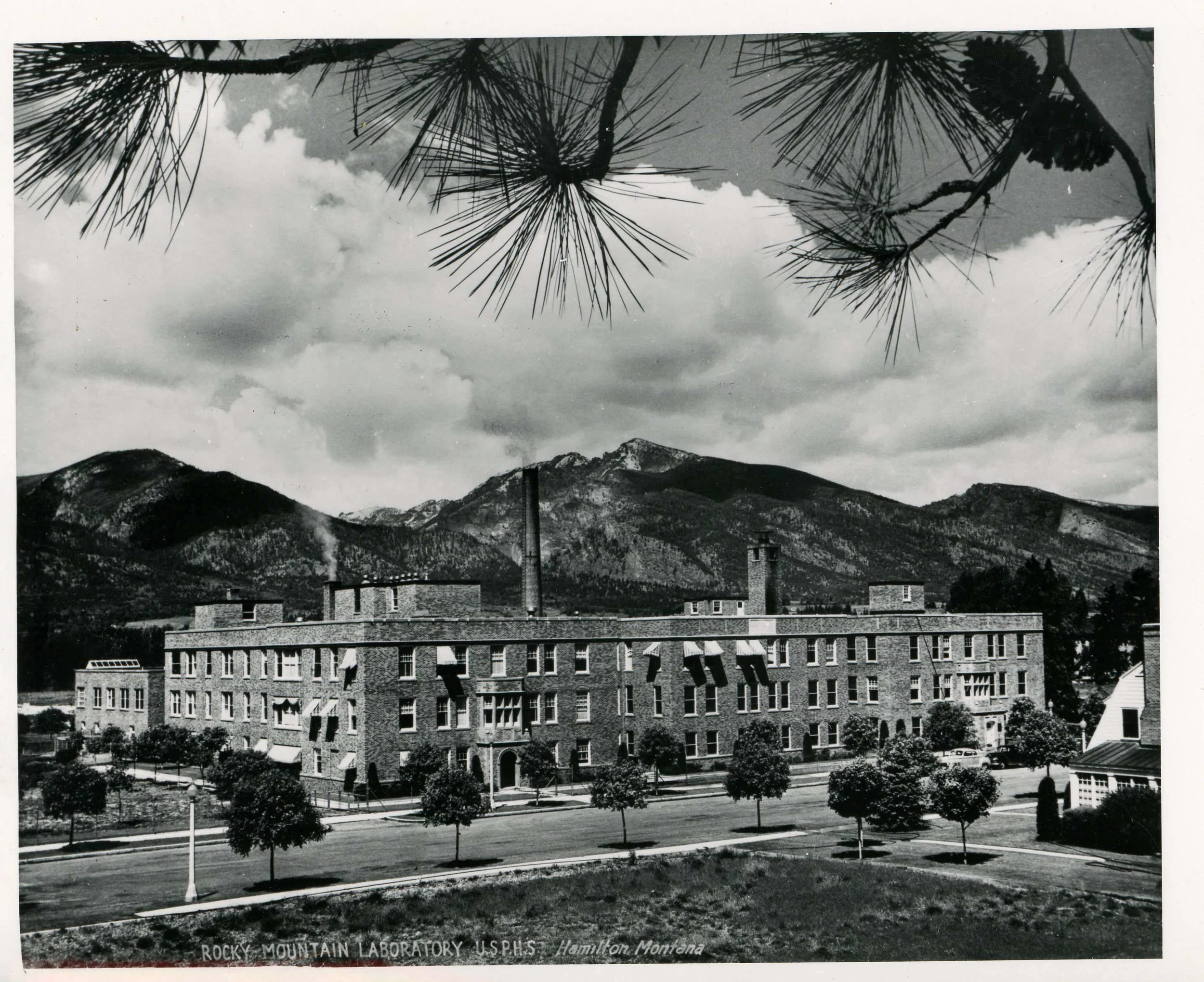 010-Photo_of_Rocky_Mountain_Laboratory_02.jpg