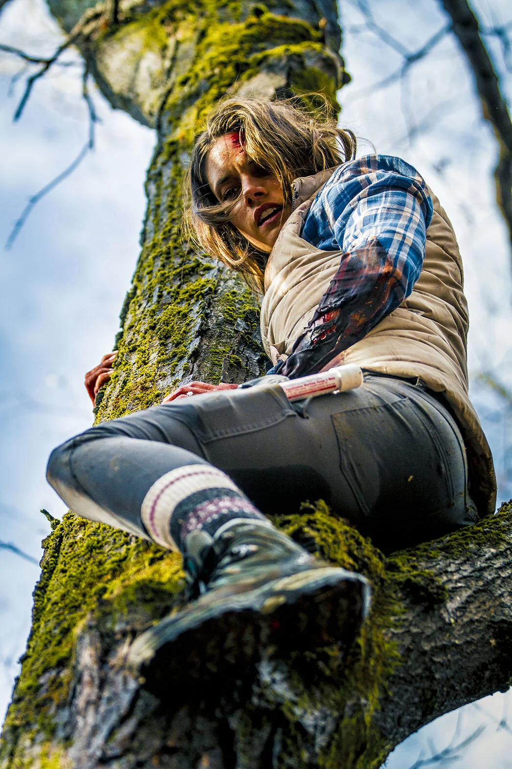 Exploring Wilderness Horror in ‘Backcountry’ (2014)