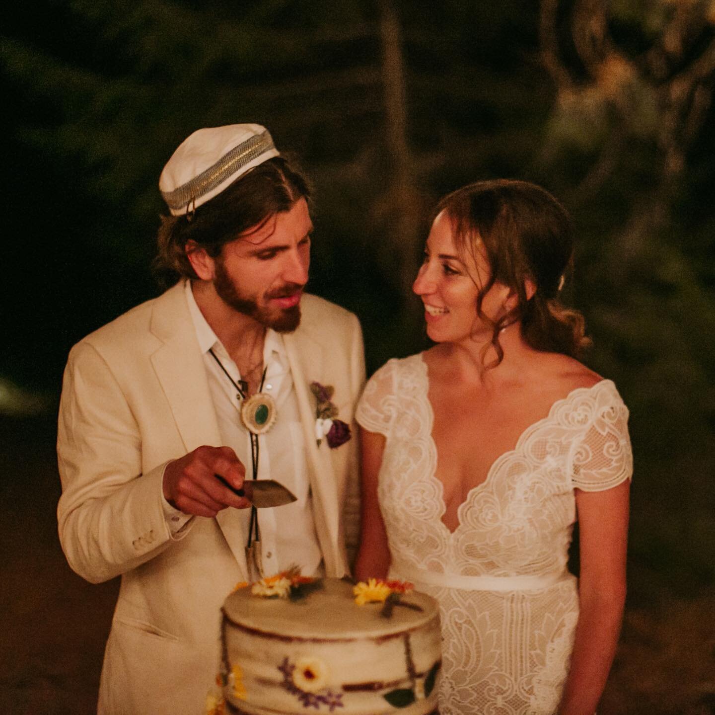 🎂🍰🎂🍰🎂

Being born into human bodies at this time means we didn&rsquo;t sign up to cake walk our way through life. But that&rsquo;s all the more reason to cherish the sweetest moments.

This moment of wedding bliss captured here by @lilysandhorns