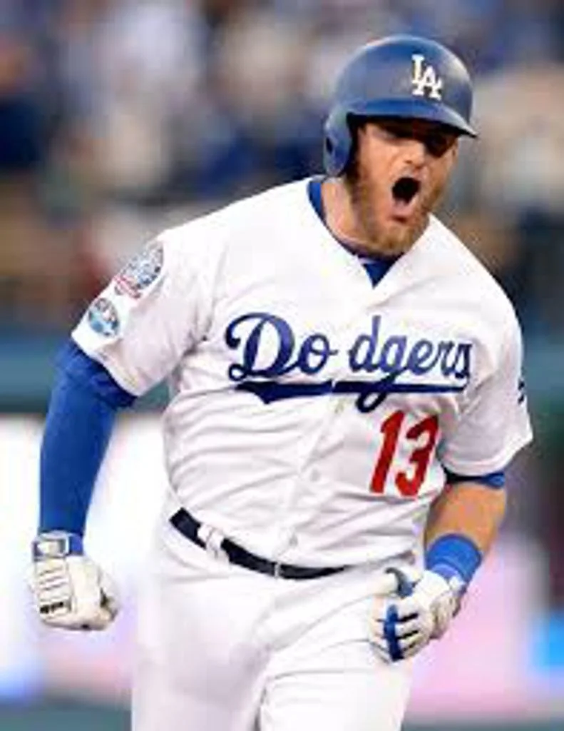 Max_Muncy_large.jpg