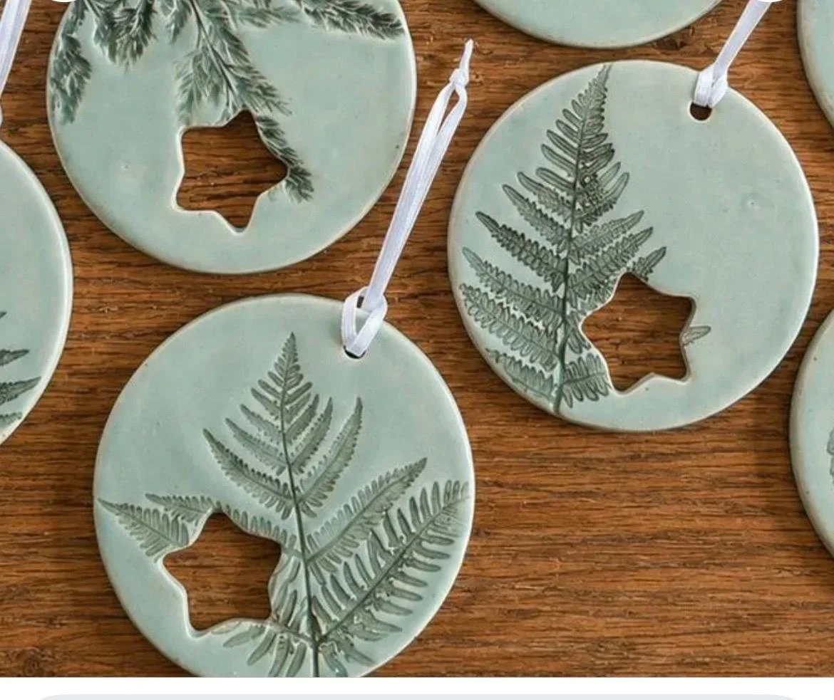 Botanical Christmas Decorations with Suzanne King