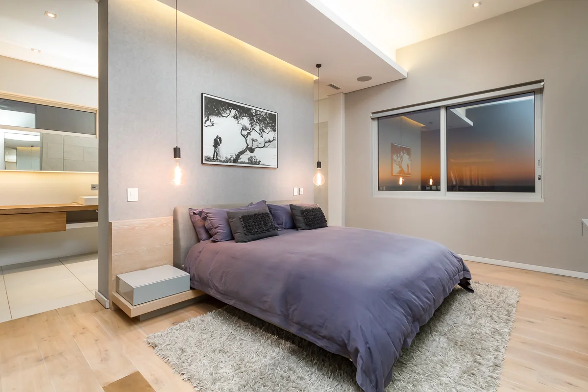 Master Bedroom with en-suite bathroom. The room has got spectacular views over the Atlantic Ocean.