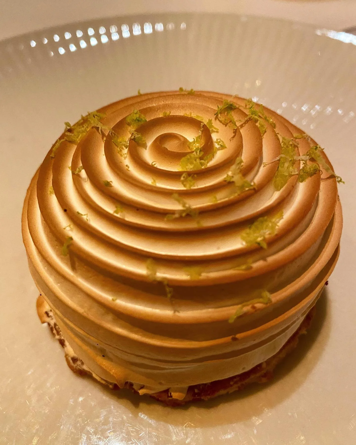 Den hedder Omelet Surprise 🤩 Den er smuk, lækker og… overraskende ❤️