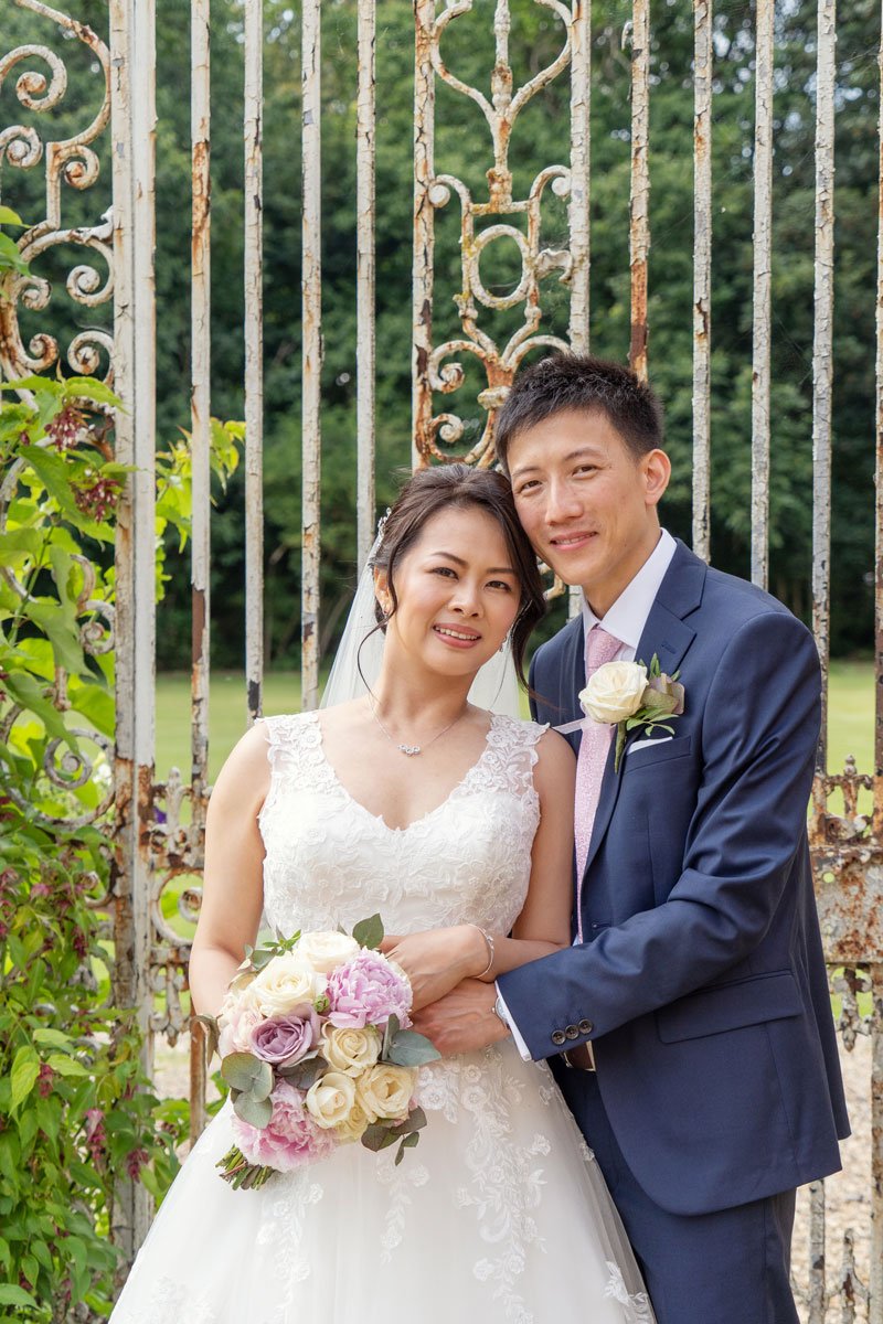 bridal-couple_easthampstead_park.jpg