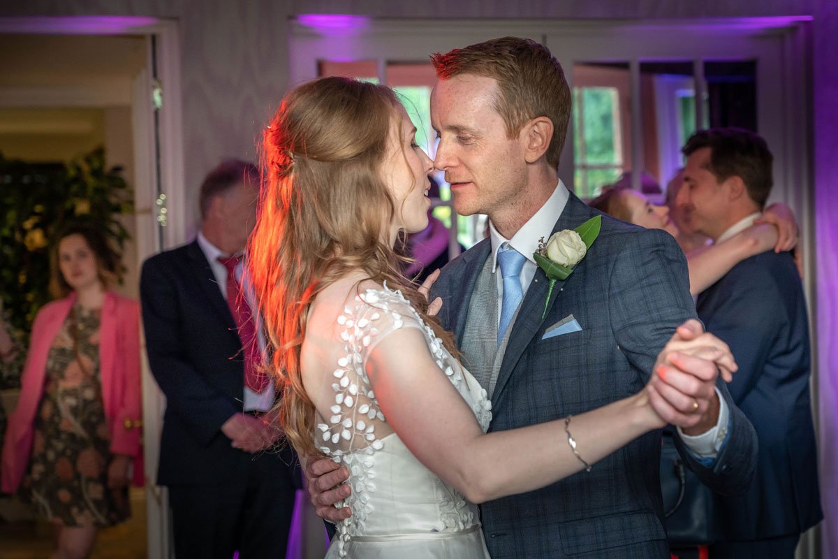 bride_groom_dance_royal_berkshire.jpg