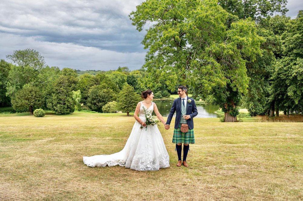 bride_groom_west_wycombe.jpg