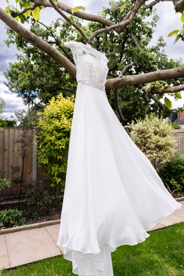 royal_berkshire_wedding_dress.jpg