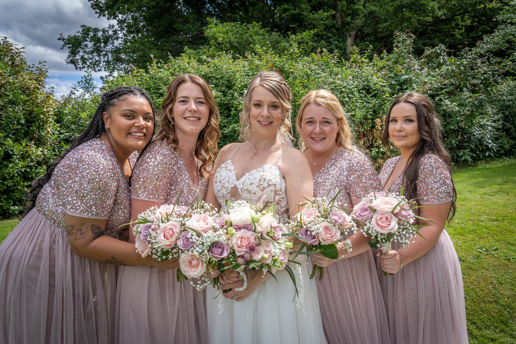 bride_and_bridesmaids.jpg