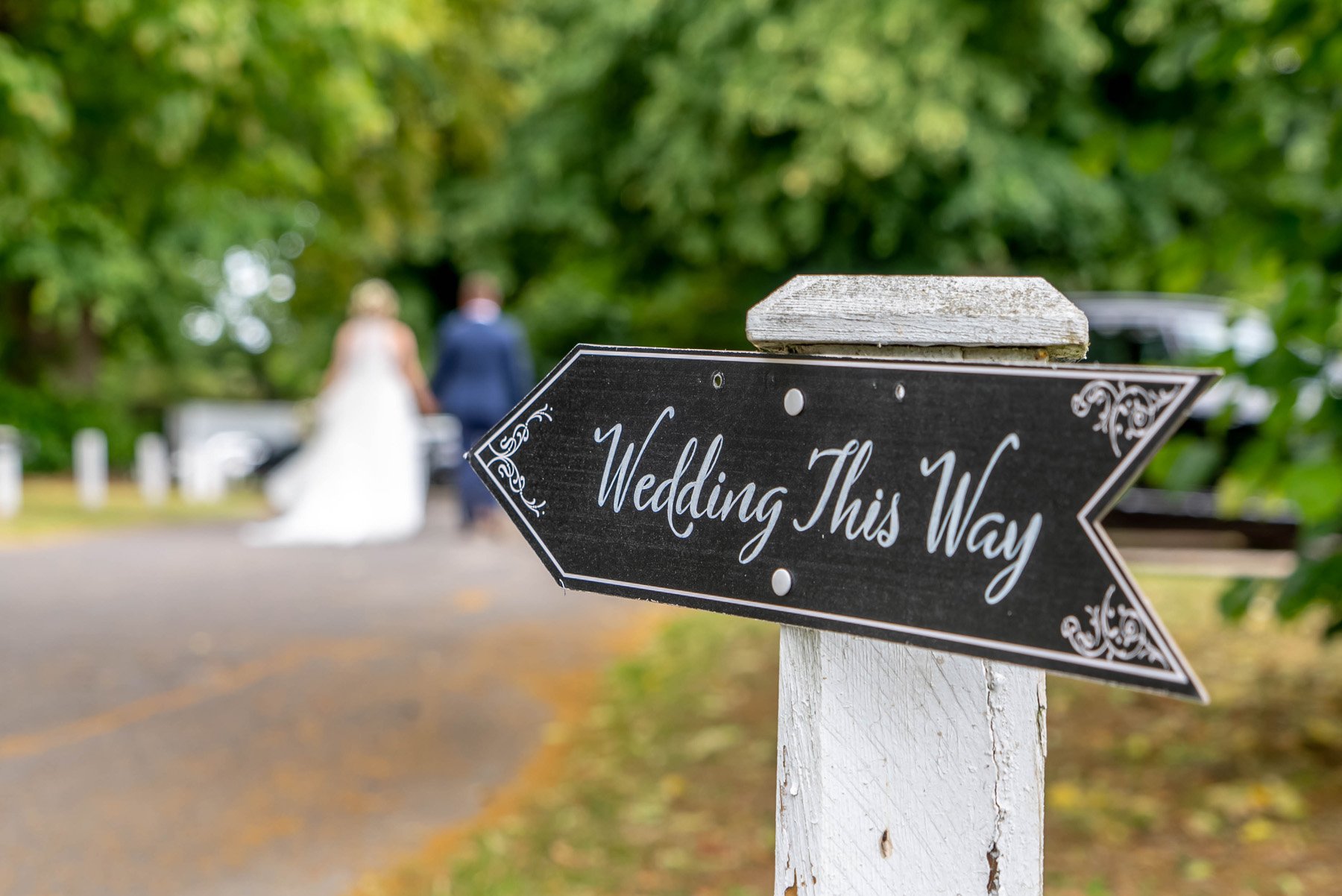 wedding_this_way_sign.jpg