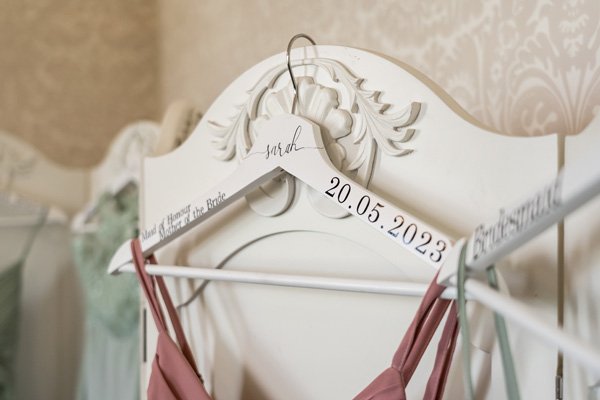 bridal_hangers.jpg