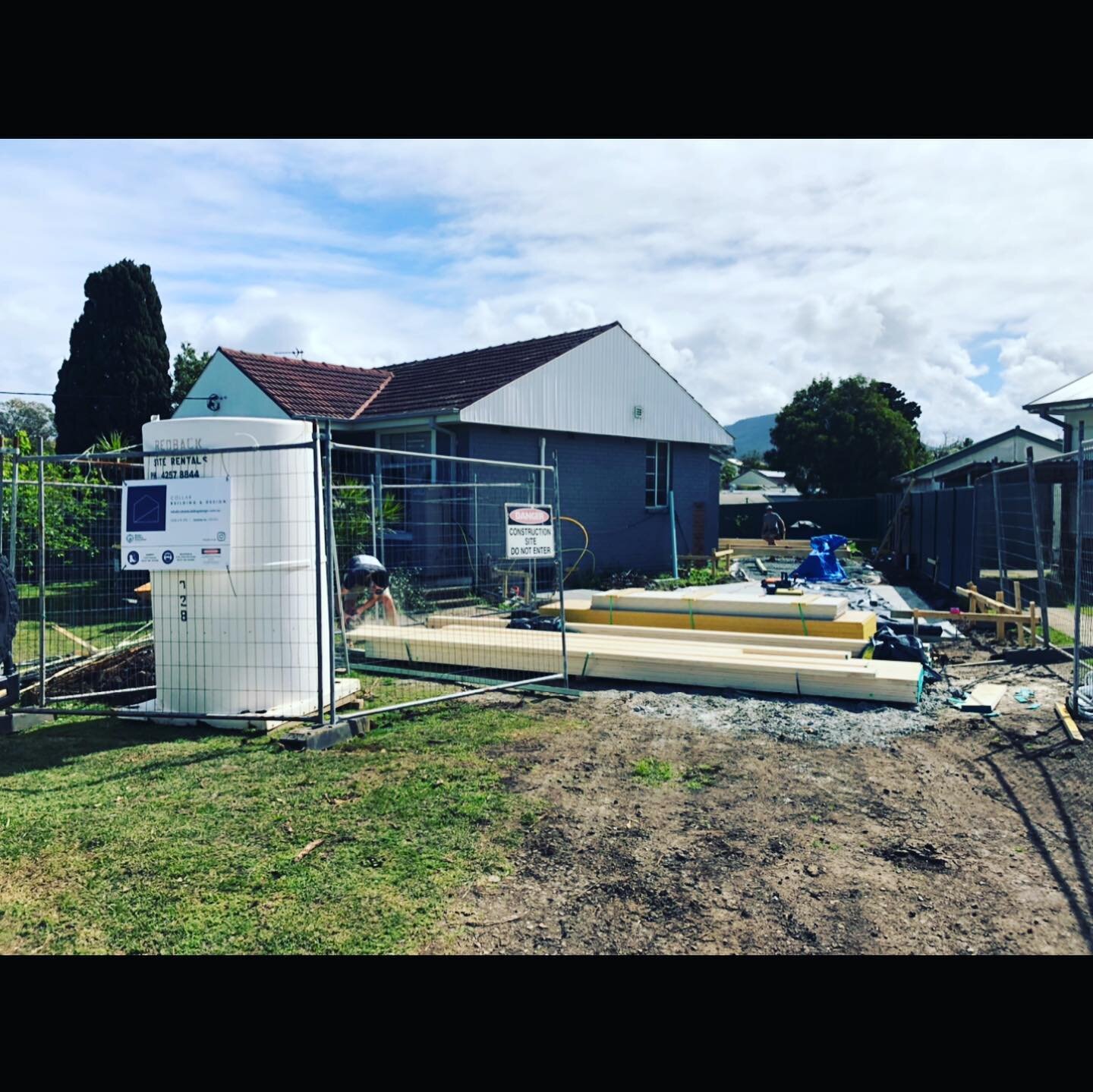 Something the team has been working on recently. .
.
.
#renovation #wollongong #realestate #familyhouse #wollongongbuilders #rennovation #bulider #builderwollongong #buildersouthcoastnsw #buildersydney #builderilawarra #newhome #uniquehome #custombui