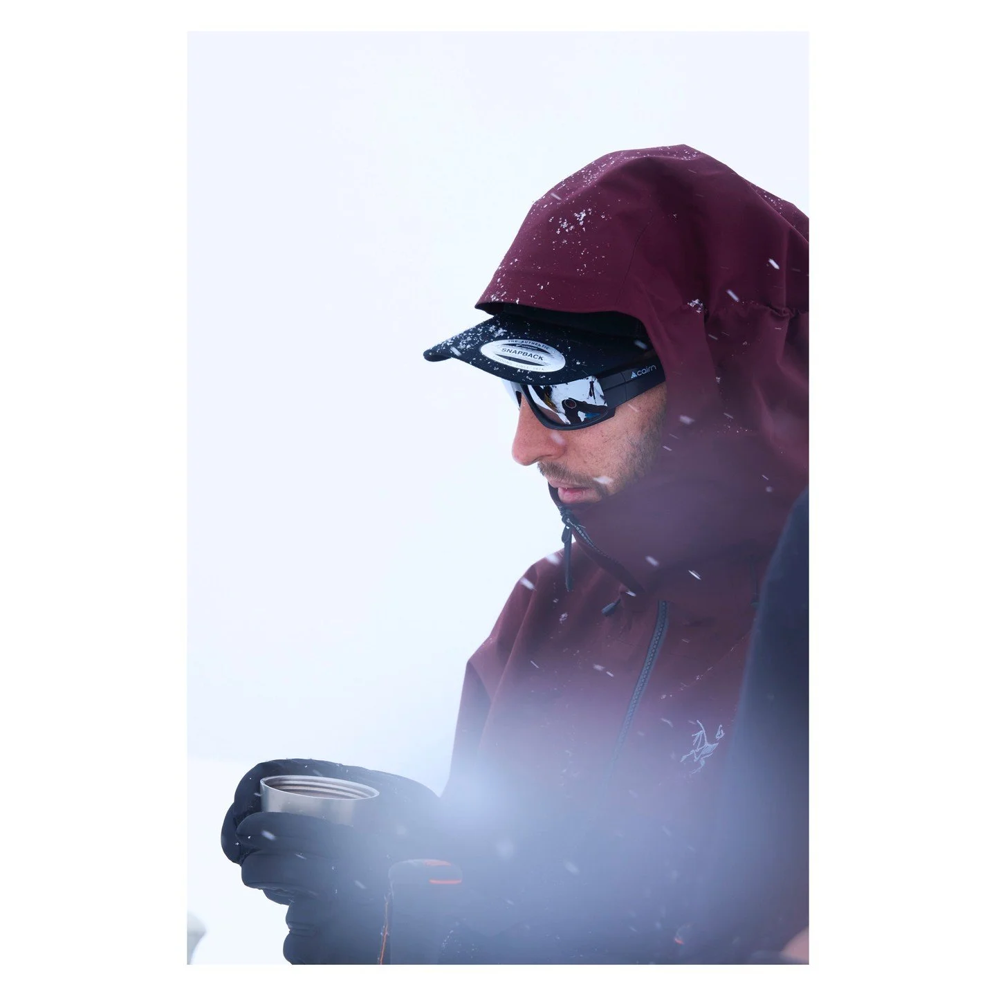 I spent a few days last year in a hideout with @thibaudduchosal and @patvuagnat. Sharing a &quot;break&quot; between two lockdowns and trying to forget what was going on. 
...
You can find more on the first french issue of @backcountryfrance @backcou