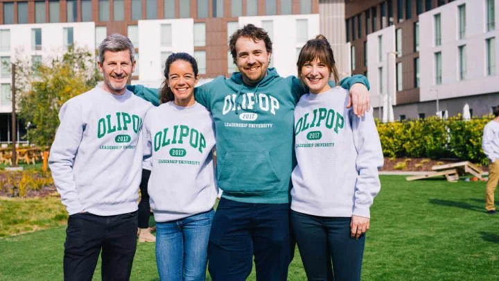 How Olipop's founders turned a $100,000 investment into a ‘healthier’ soda brand bringing in $20 million a month