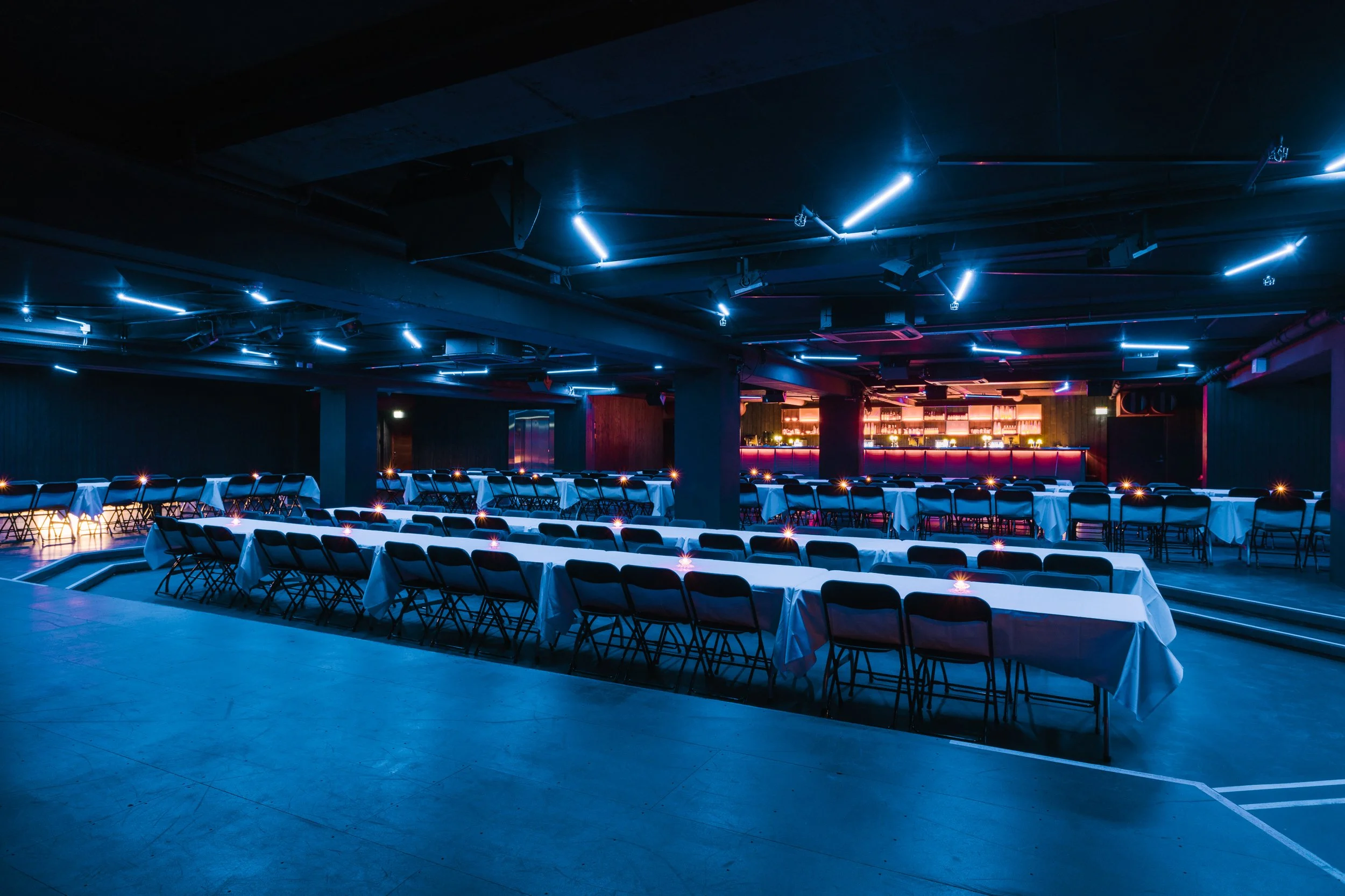 Long table club Jan Khur.jpg