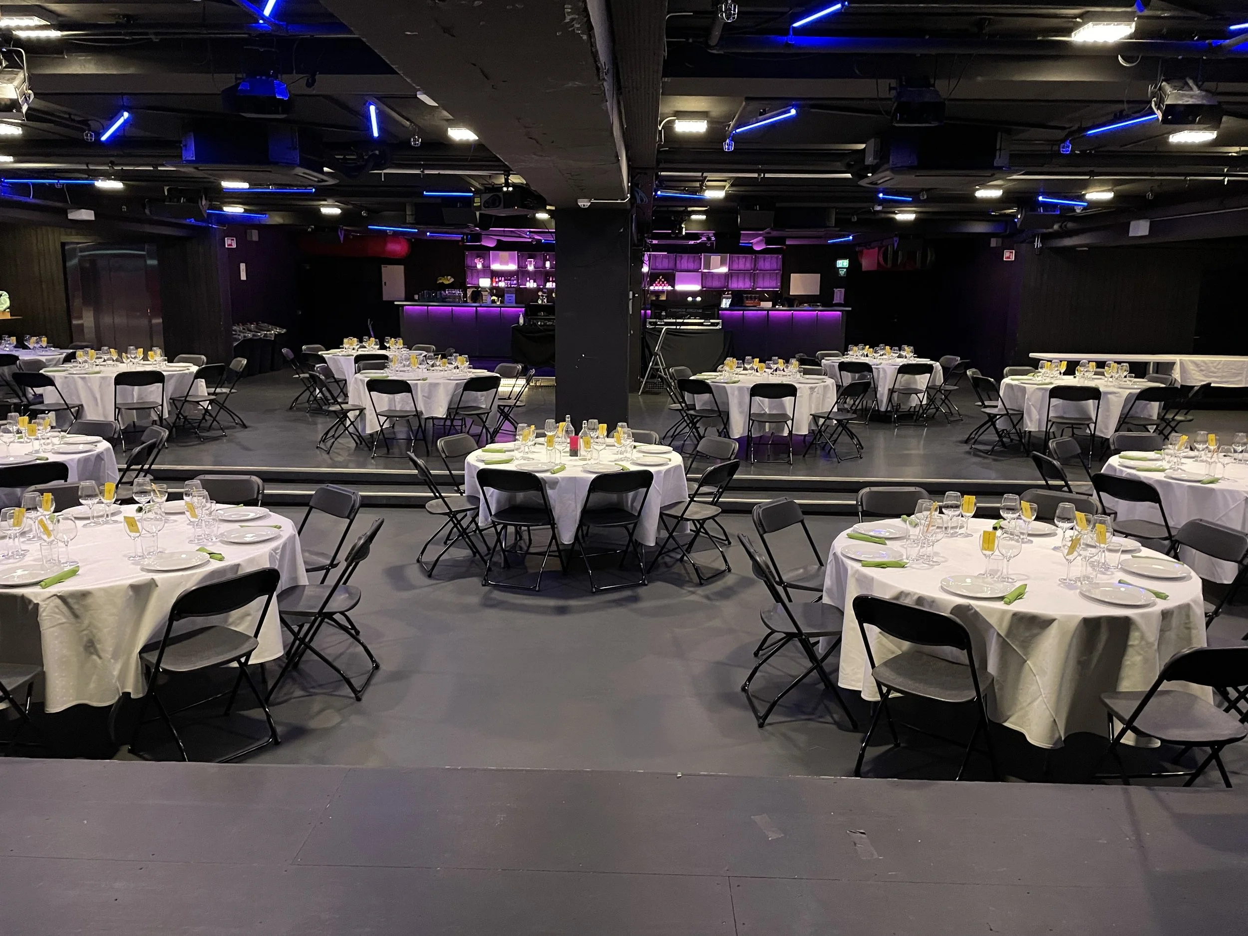 Large round table.jpg