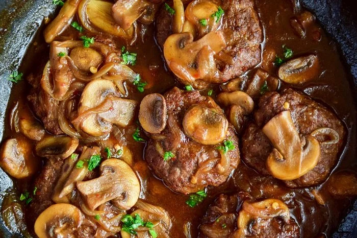 salisbury-steak-mushroom-onion-gravy.jpg