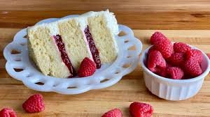 Vanilla Cake with Raspberry Filling (HALF).jpg