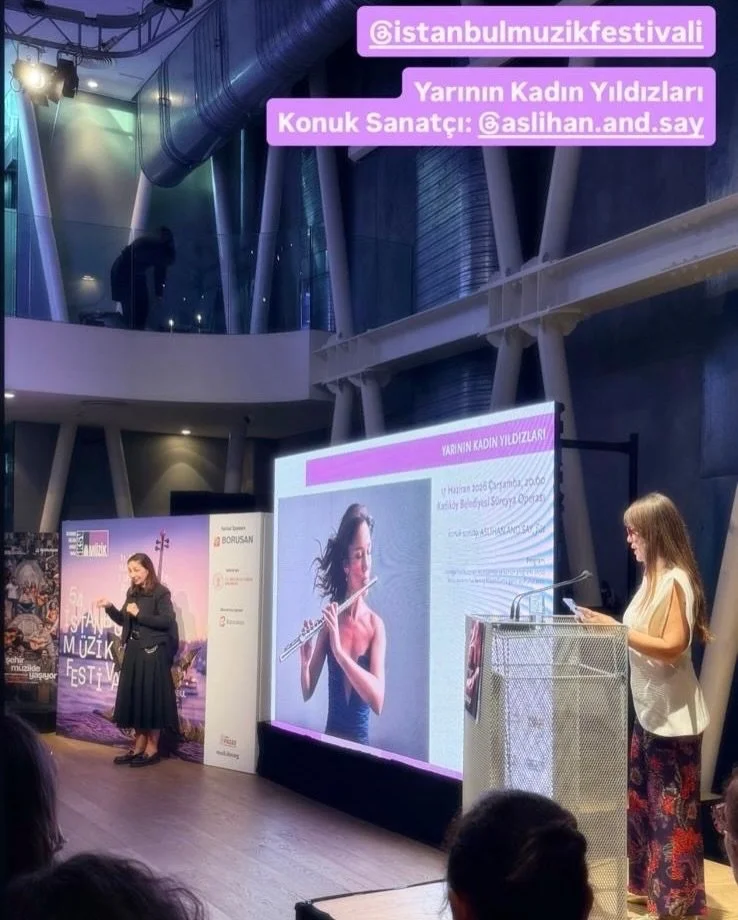 İstanbul M&uuml;zik Festivali&rsquo;nin &ldquo;Yarının Kadın Yıldızları&rdquo; projesinin bir par&ccedil;ası olmak benim i&ccedil;in &ccedil;ok anlamlı. Bu yıl projede kanaat &ouml;nderi olarak yer almaktan b&uuml;y&uuml;k bir onur ve mutluluk duyuyo