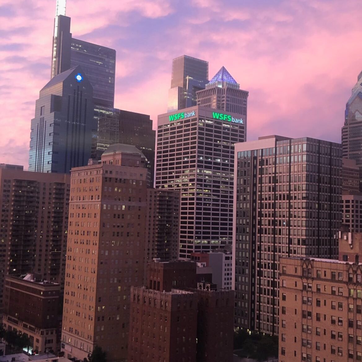 Beautiful night! 
.
.
.
. #phillyskyline #summer #summernights #sunset #amaxing #city #philly #philadelphia #happinessexists #breathe #beauty