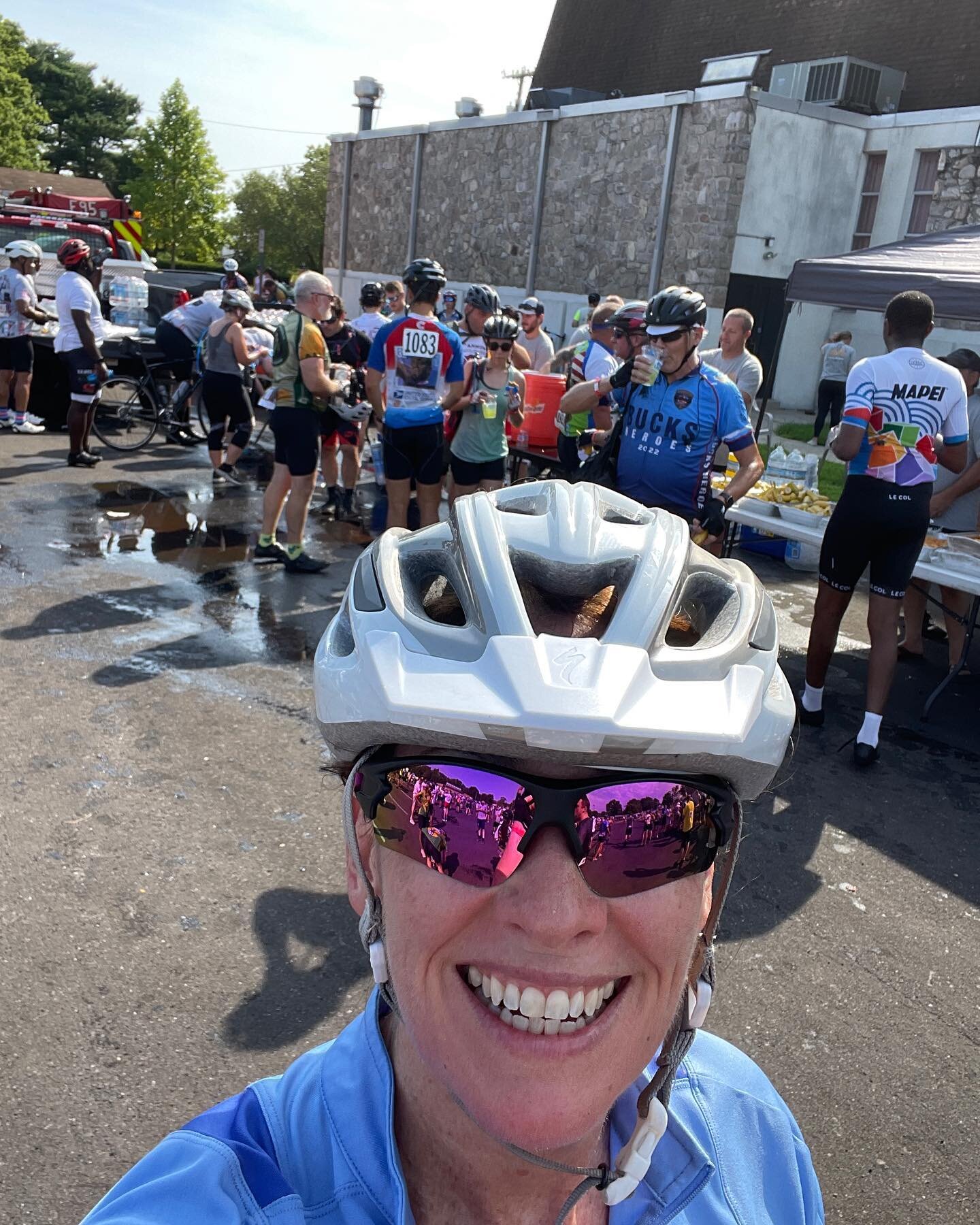 Roughly halfway there and beatin&rsquo; the heat! Great ride so far for a great cause. Thanks to amazing volunteers! 
🚴&zwj;♀️🚴🚴&zwj;♂️.
.
.
.
. #bentotheshore #familiesbehindthebadge #getmoving