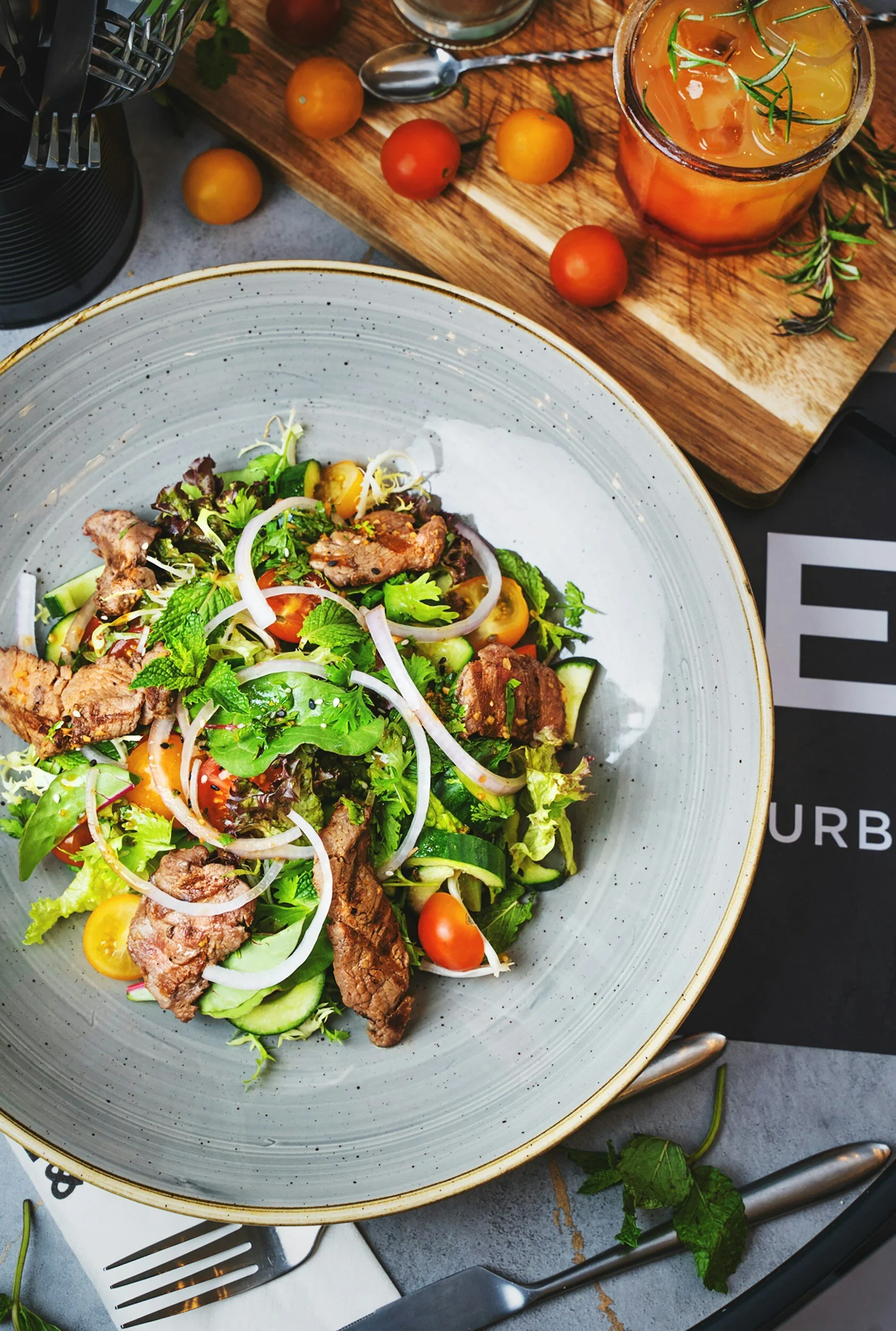 Navigating Lunchtime: Your Key to Productivity and Wellness