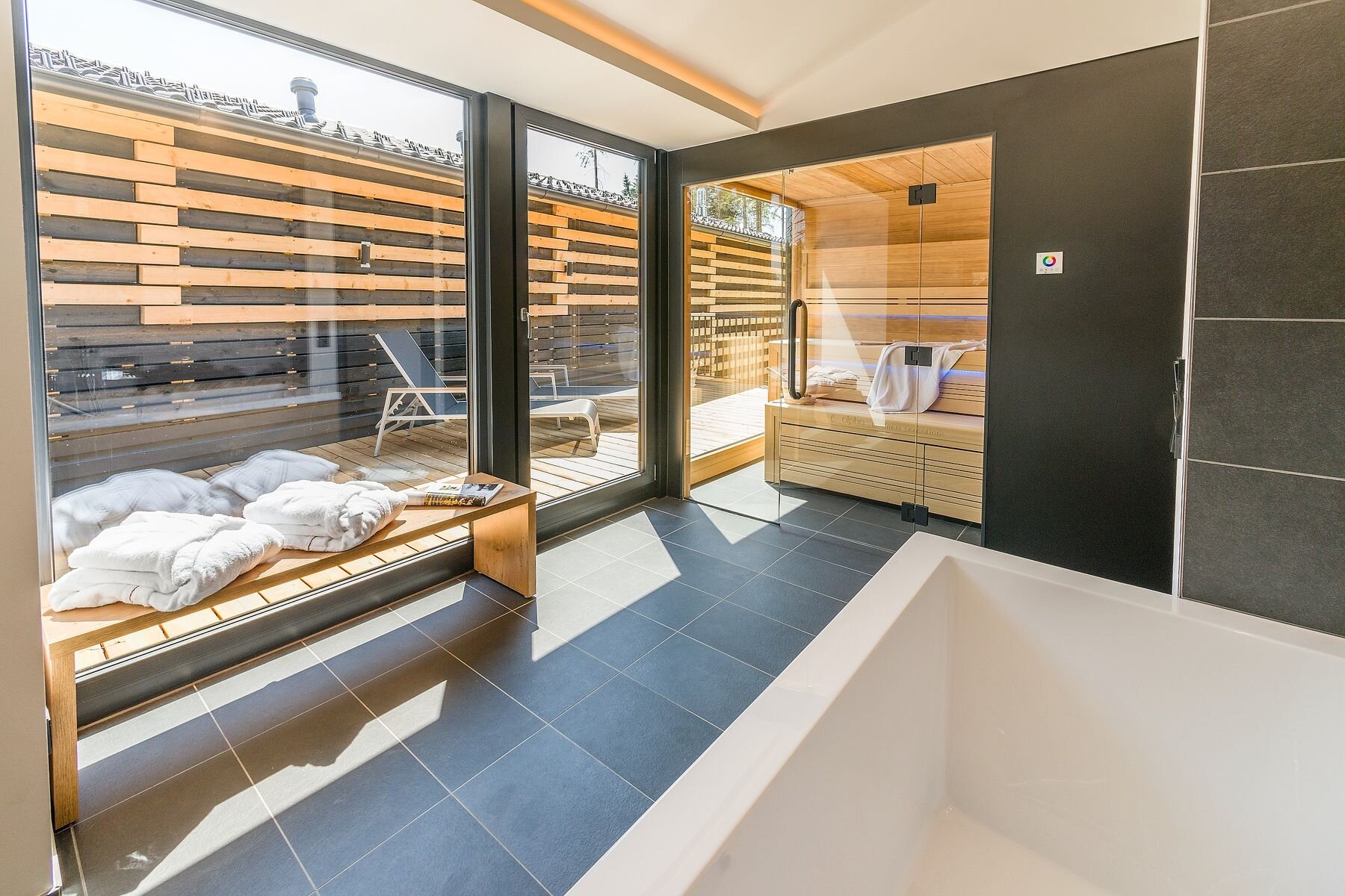 ag_exclusive_wellnessbadezimmer2018-2659770e-39e3-4a10-8d72-8ac6182560b2_s1800x0_q80_noupscale.jpg