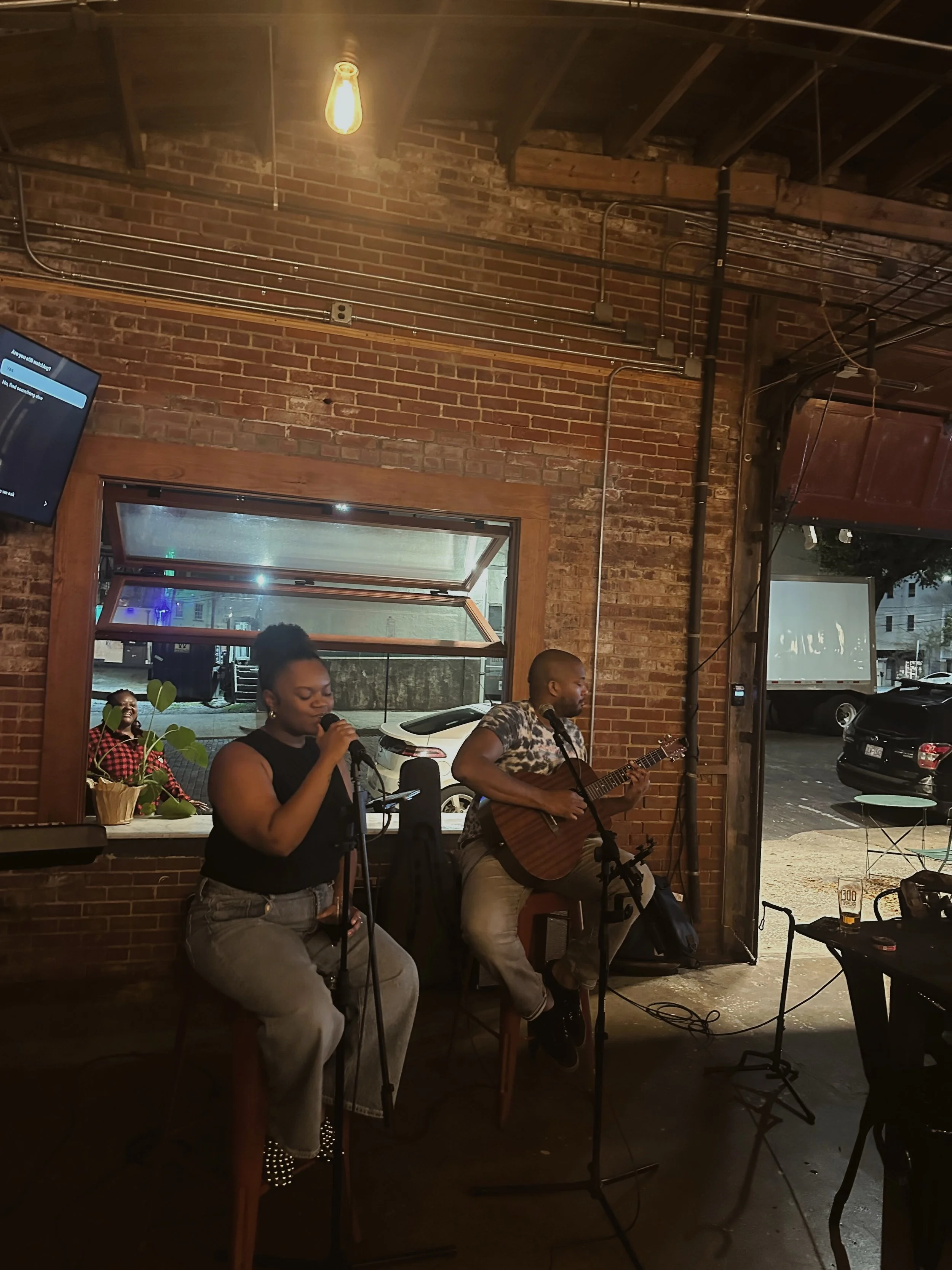 Don&rsquo;t miss the Thursday Night Jam with Bianca and Brandon from 8-11pm! Bring your instrument, your voice or just come for the music and beer 🍻