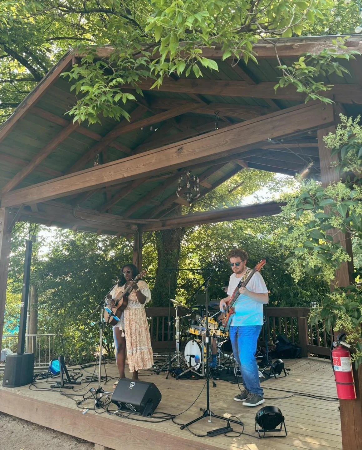 One of our favorite duos is back tonight 🎸 @ladymayandredd take over the stage from 6-9 ✨

World Cup Quarterfinal Spain vs Belgium 3pm
All TVs with sound on!!!!
 
Food Truck: Taco Bros 5-9 @tacobrosnc