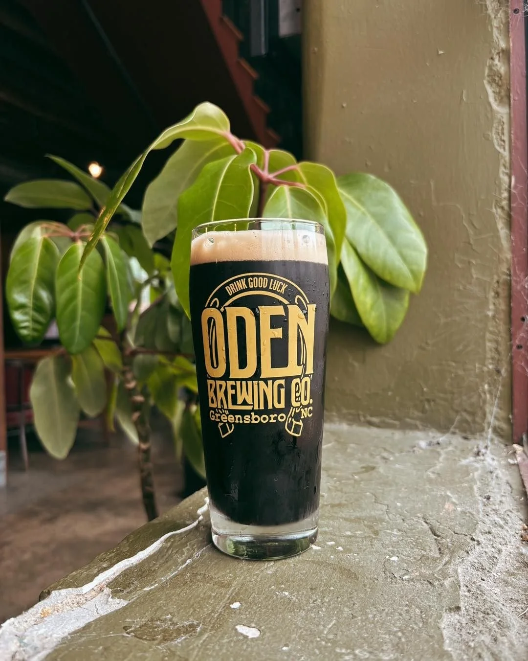 Summer dark beer lovers rejoice!! 🙌 

Just tapped: Red Tuxedo Dark Ale - 5.5% ABV 
Deceptively smooth and light bodied, Red Tuxedo opens with big baker&rsquo;s chocolate aromas, which give way to a roasty, coffee-like lingering finish. 
Deep reddish