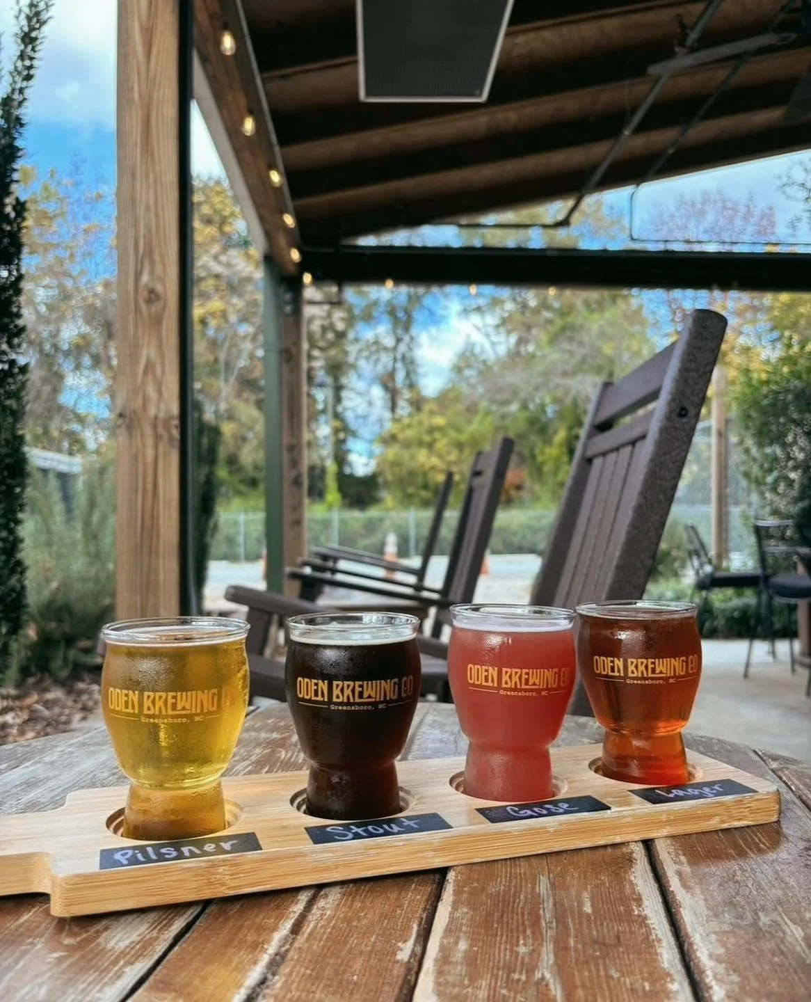 The weather couldn't be better, and it's $10 Flight Day! ☀️🍻 Grab your crew and a shady spot in the beer garden. A portion of proceeds per flight is donated to @childrensflightofhope 💕
Food Truck: The Chickpea Truck 5-9 @the_chickpea_truck 
Cheers!