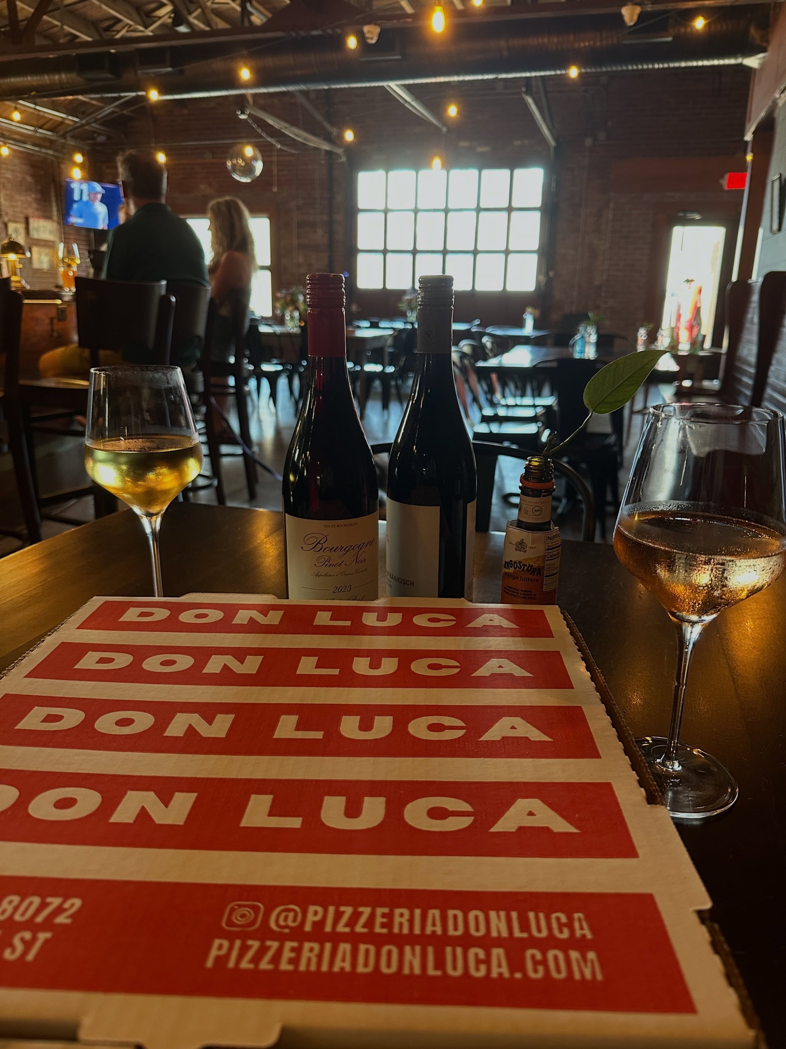 When we pair wines with @pizzeriadonluca &hellip; that&rsquo;s amore 🍷🍕❤️

RSVP for a wine &amp; pizza pairing Tuesday 8.25 at 7pm | link in bio
