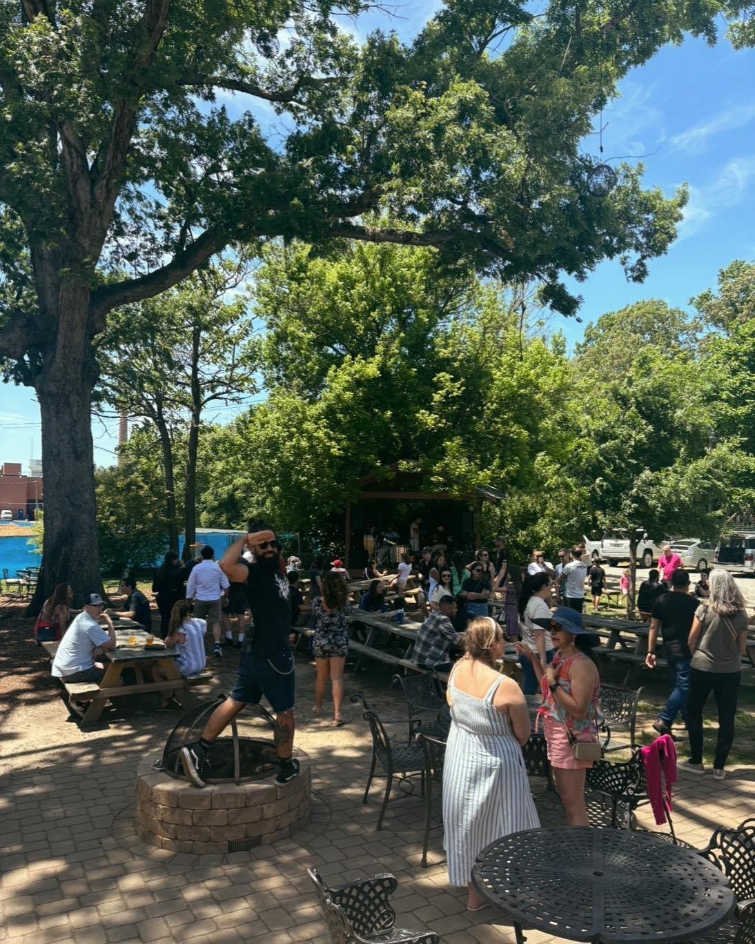 Round up your crew and meet us in the beer garden ☀️🍻

Open Mic with Bryan Toney is tonight from 6-9 @bryantoney 🎶

Food Truck: Algo Rico Food Truck 12-8 @algorico_mexfood
