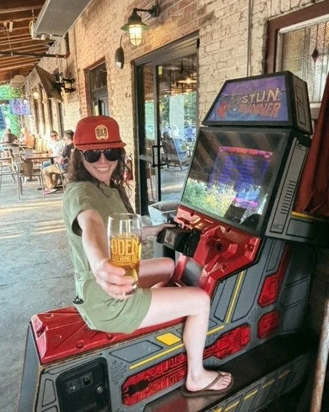 Happy Monday to you and happy Labor Day!!! 
We&rsquo;re opening early at 1pm. 
$1 off all Oden drafts and you can play S.T.U.N. Runner!
Come kick off the week and beat the high score <3

Food Truck: Algo Rico Food Truck 5-9 @algorico_mexfood