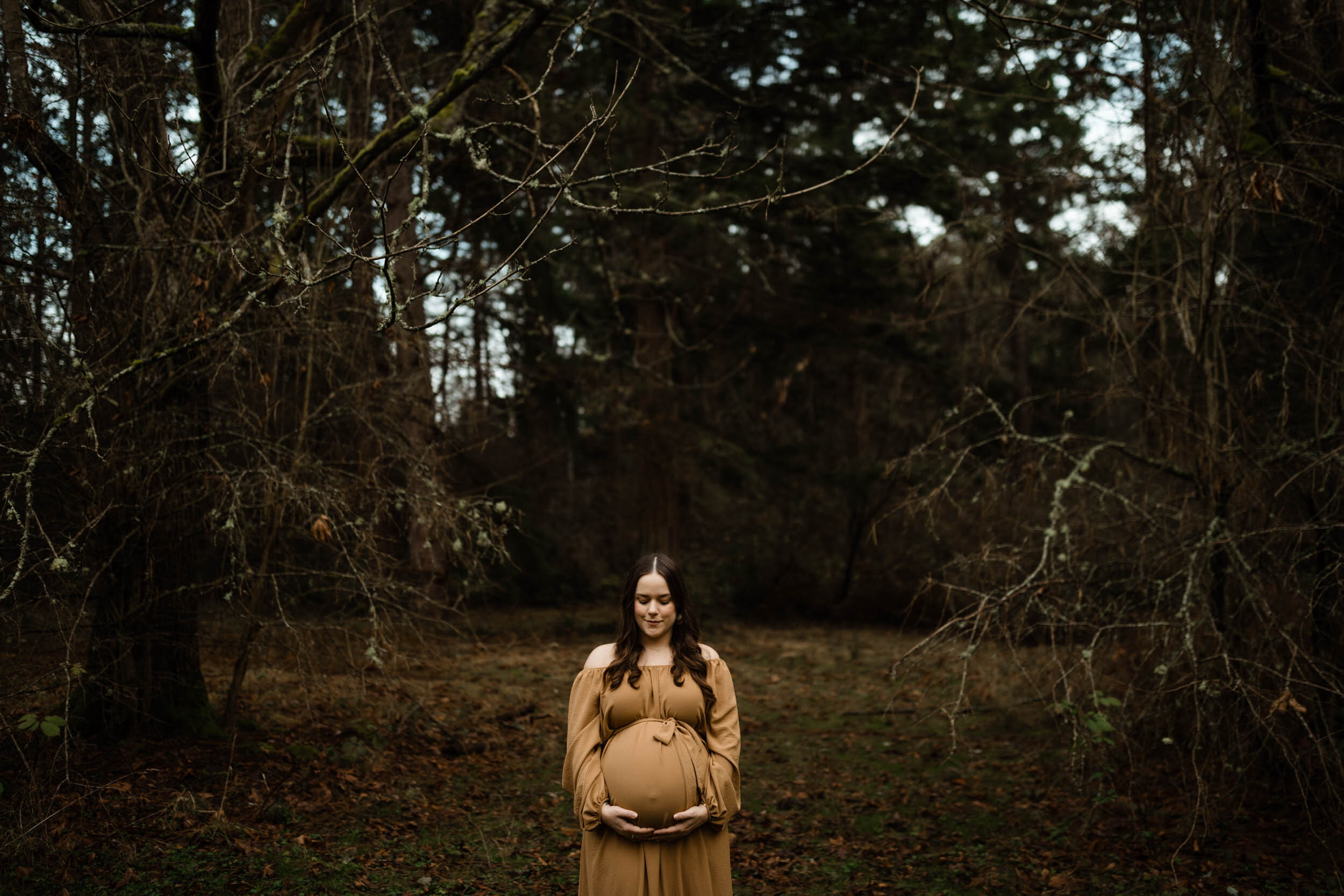 PNW Woodland Maternity Session