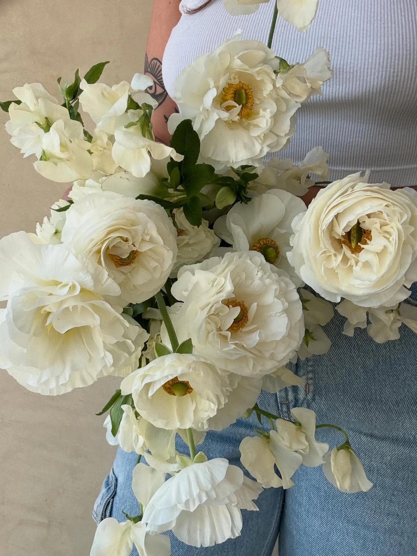 Featuring : Ranunculus + Sweet Pea

#bouquet #sweetpea #whitewedding #flowersofinstagram