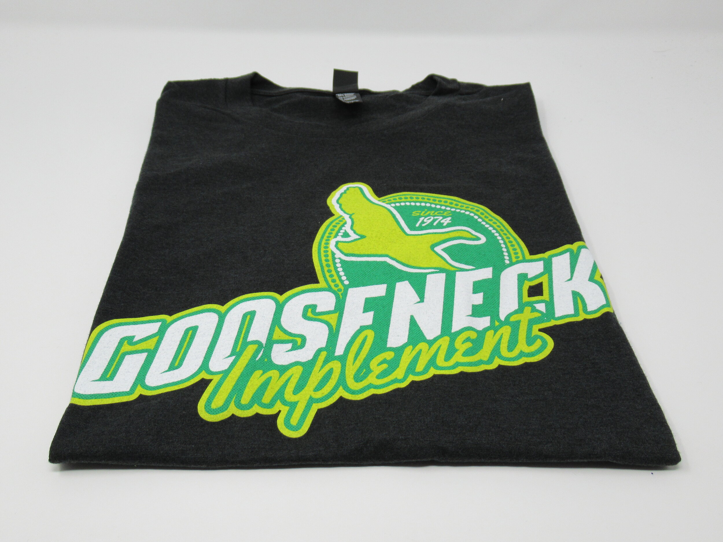 Gooseneck Logo Long Sleeved Shirts