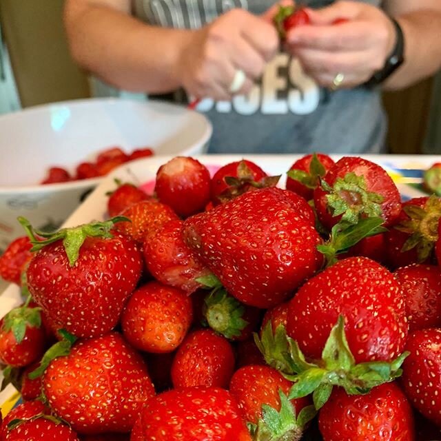 Picked up 10 pounds of strawberries from @countrysidefoodandfarms this morning. Time to jam 🍓